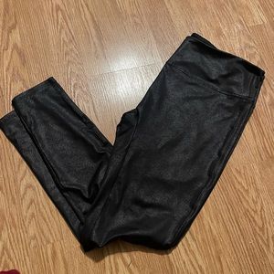 Chelsea Deboer leggings